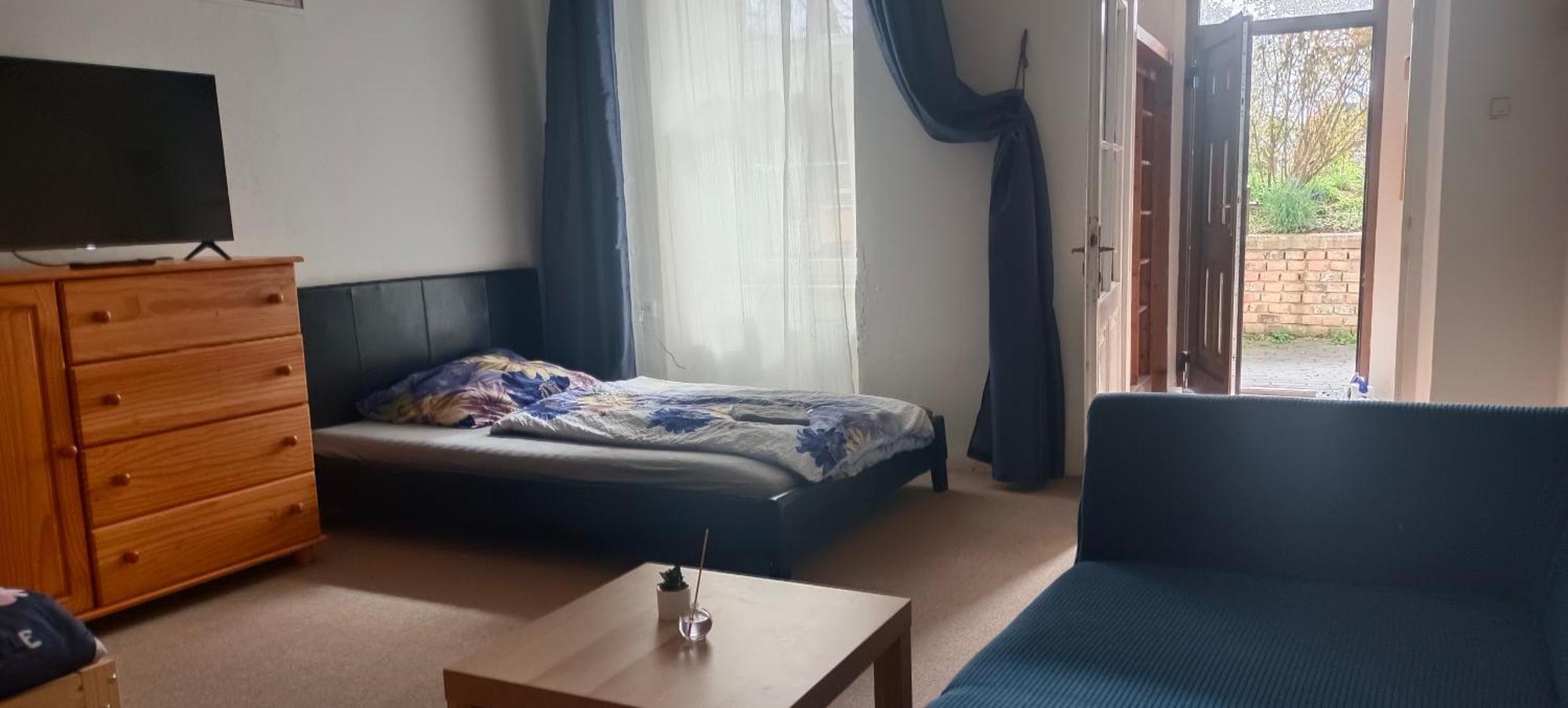 Byt S Terasou A Zahradou Brünn Exterior foto